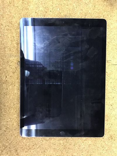 iPad Pro 12.9 液晶割れ