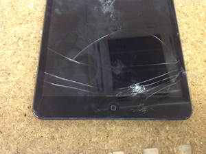 ipad mini 液晶ガラス割れ