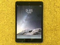 iPadMini2 画面に線